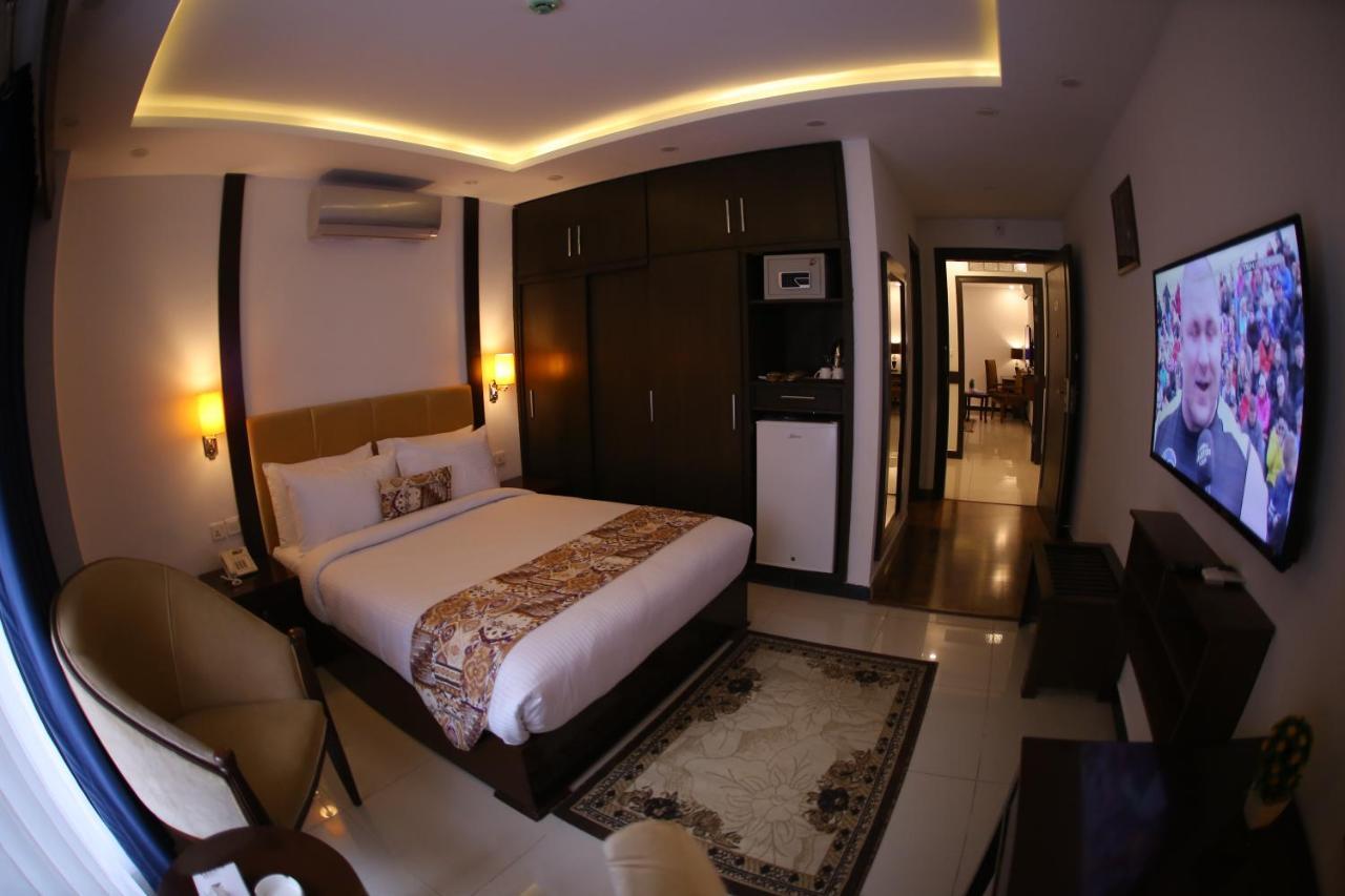Grand Mongolia Hotel Rawalpindi Exteriör bild