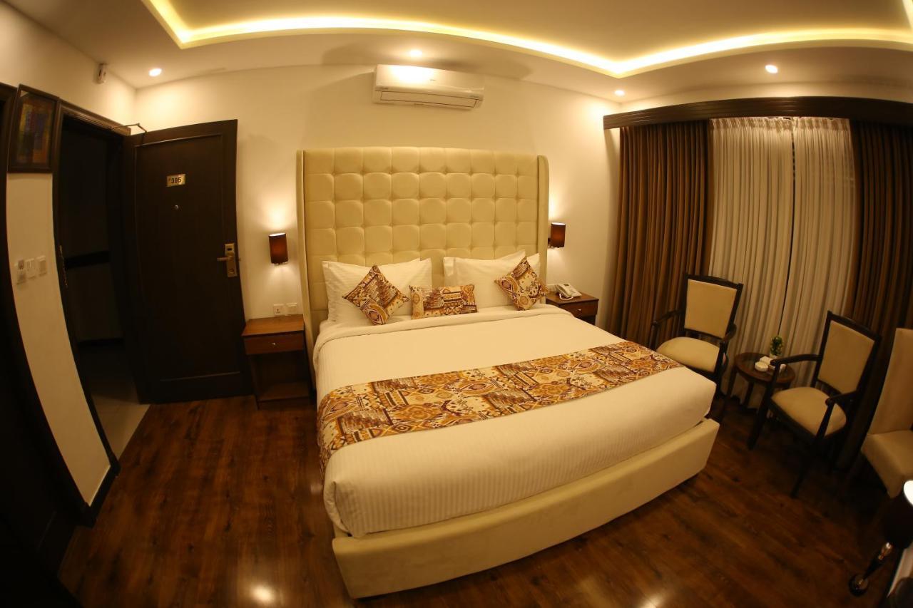 Grand Mongolia Hotel Rawalpindi Exteriör bild