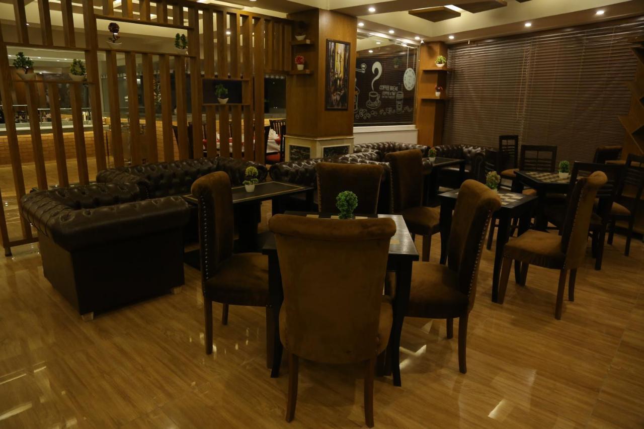 Grand Mongolia Hotel Rawalpindi Exteriör bild