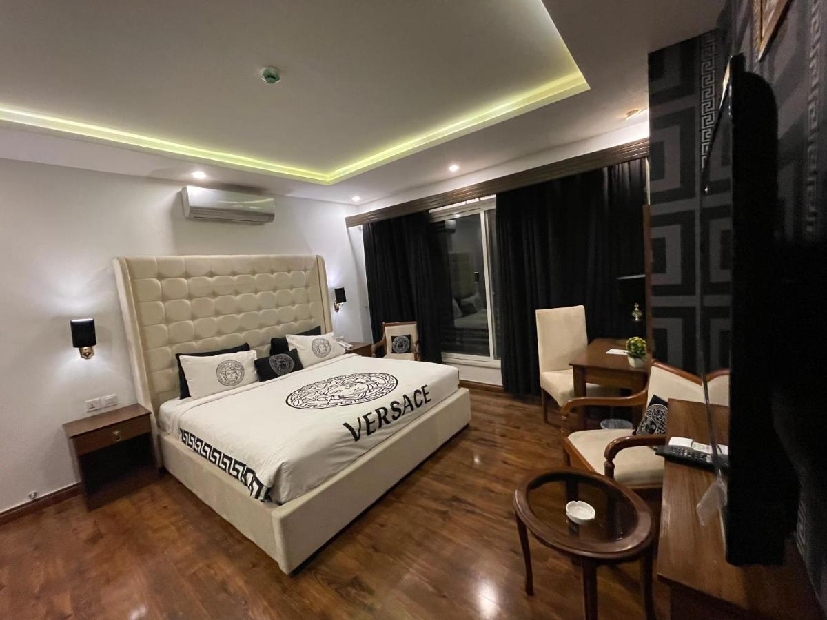 Grand Mongolia Hotel Rawalpindi Exteriör bild