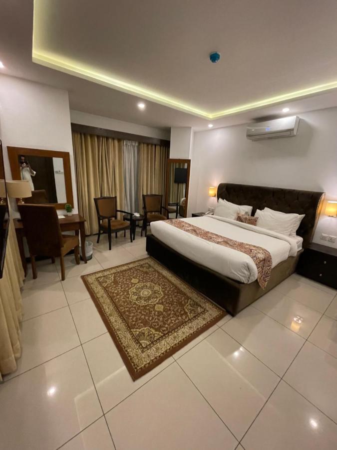 Grand Mongolia Hotel Rawalpindi Exteriör bild
